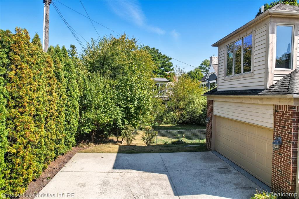 638 Hanna Street, Birmingham, MI 48009 — Photo 32