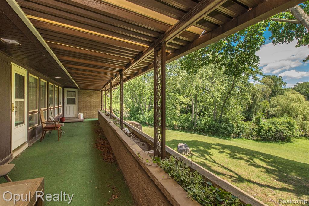 6455 Norham Road, Bloomfield Hills, MI 48301 — Photo 15