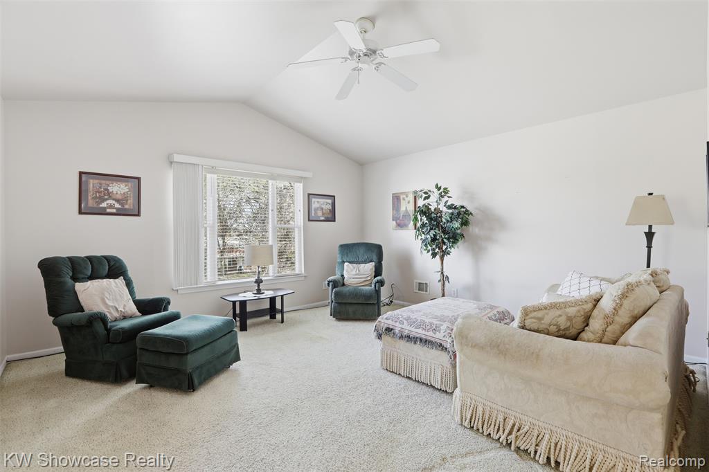 25715 Norfolk Street, Dearborn Heights, MI 48125 — Photo 13