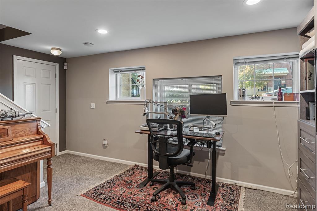 304 E Palmer Street, Detroit, MI 48202 — Photo 22