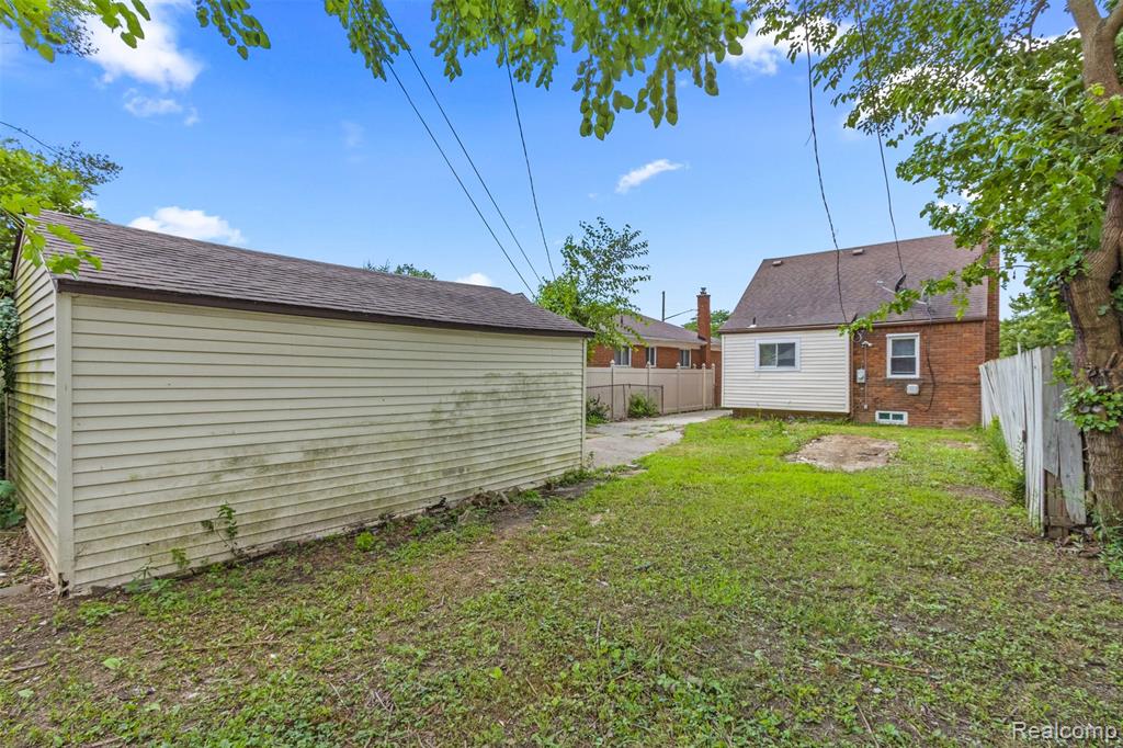 7260 Pierson Street, Detroit, MI 48228 — Photo 17