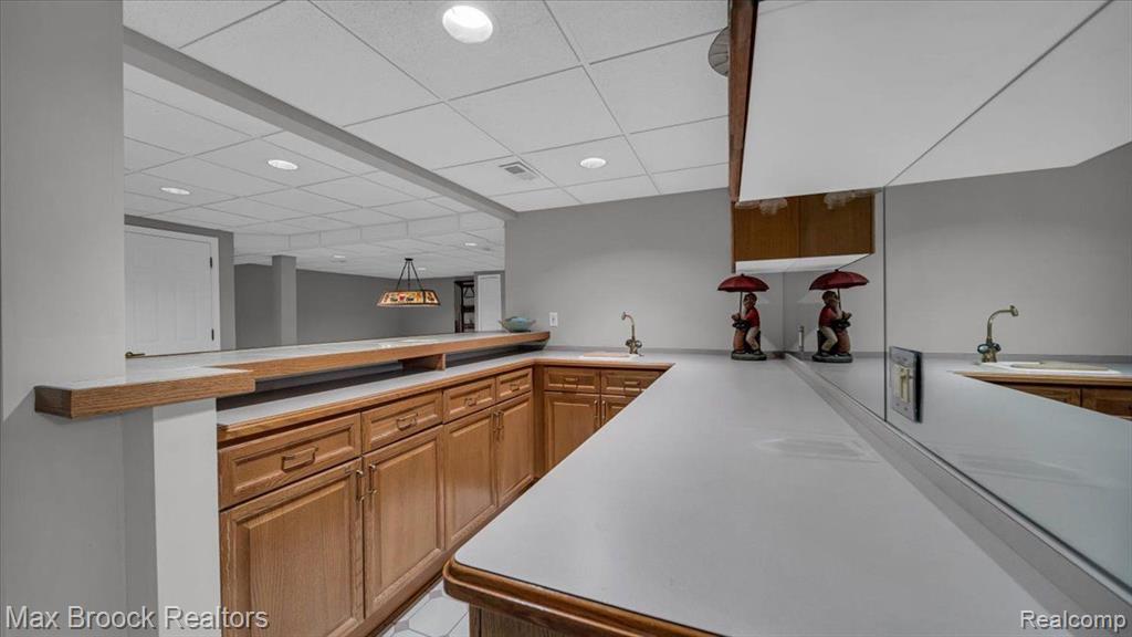 404 SHELLBOURNE Drive, Rochester Hills, MI 48309 — Photo 30
