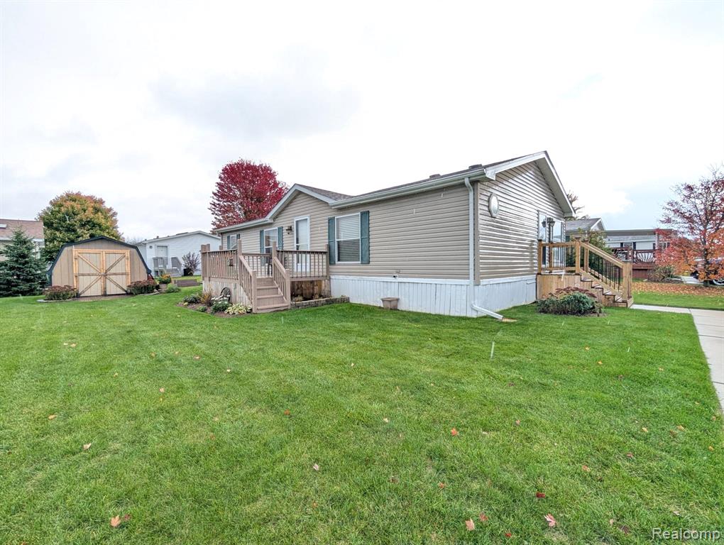 72 Ashley Circle, Swartz Creek, MI 48473 — Photo 22