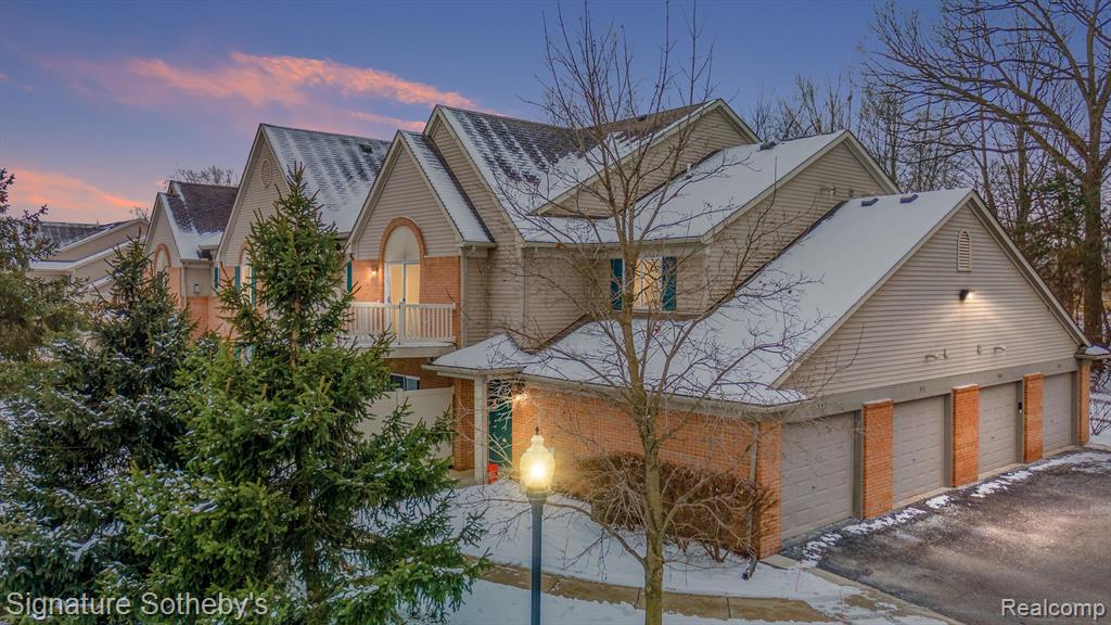 359 MARIGOLD Circle, Westland, MI — Photo 22