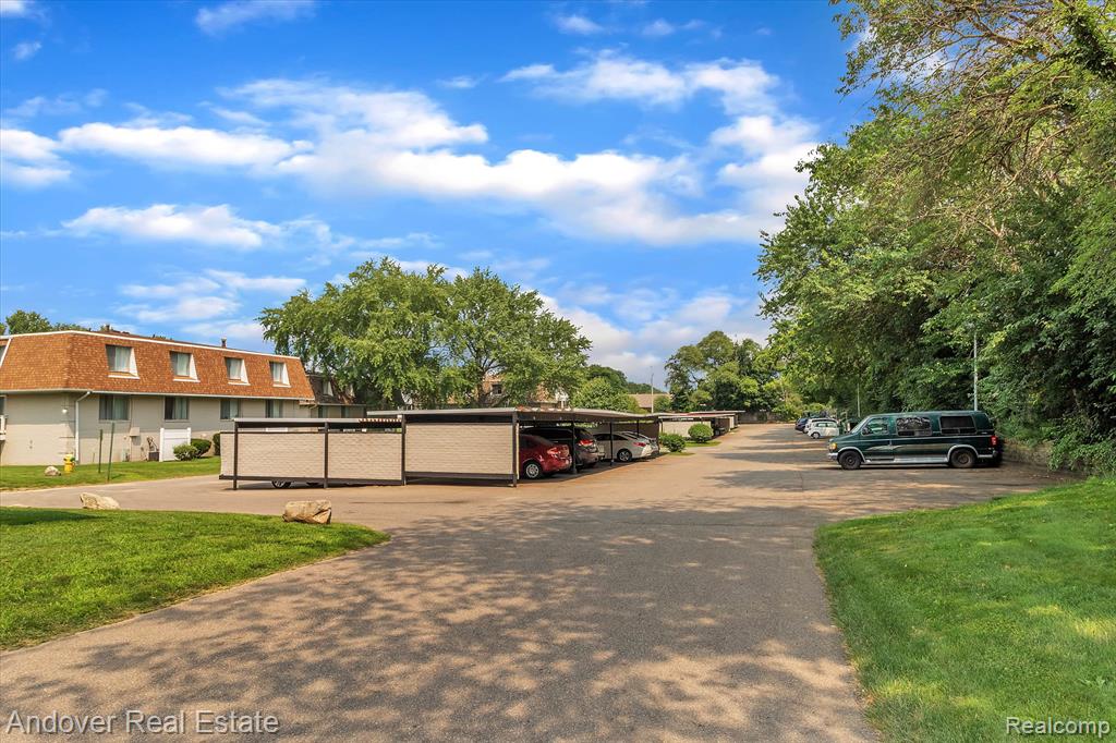 320 S Drake Road, Kalamazoo, MI 49009 — Photo 21