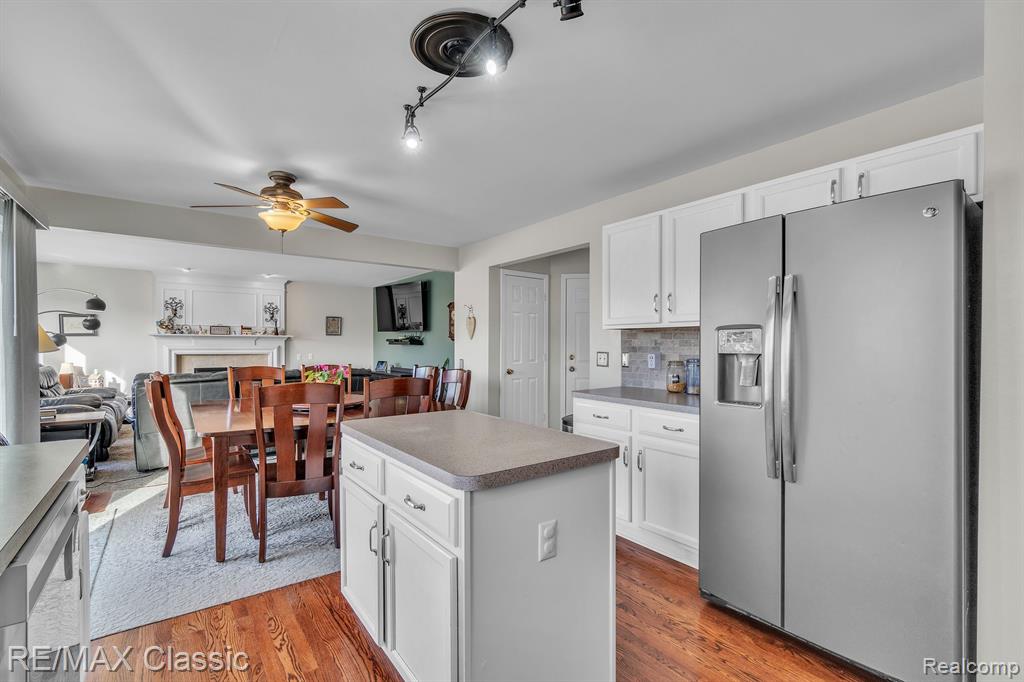 7842 BERWICK Drive, Ypsilanti, MI 48197 — Photo 23