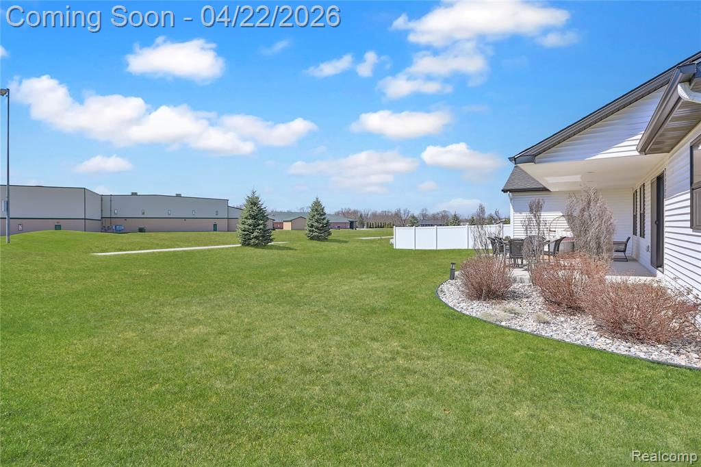 5711 Stone Briar Lane S, Freeland, MI 48623 — Photo 30