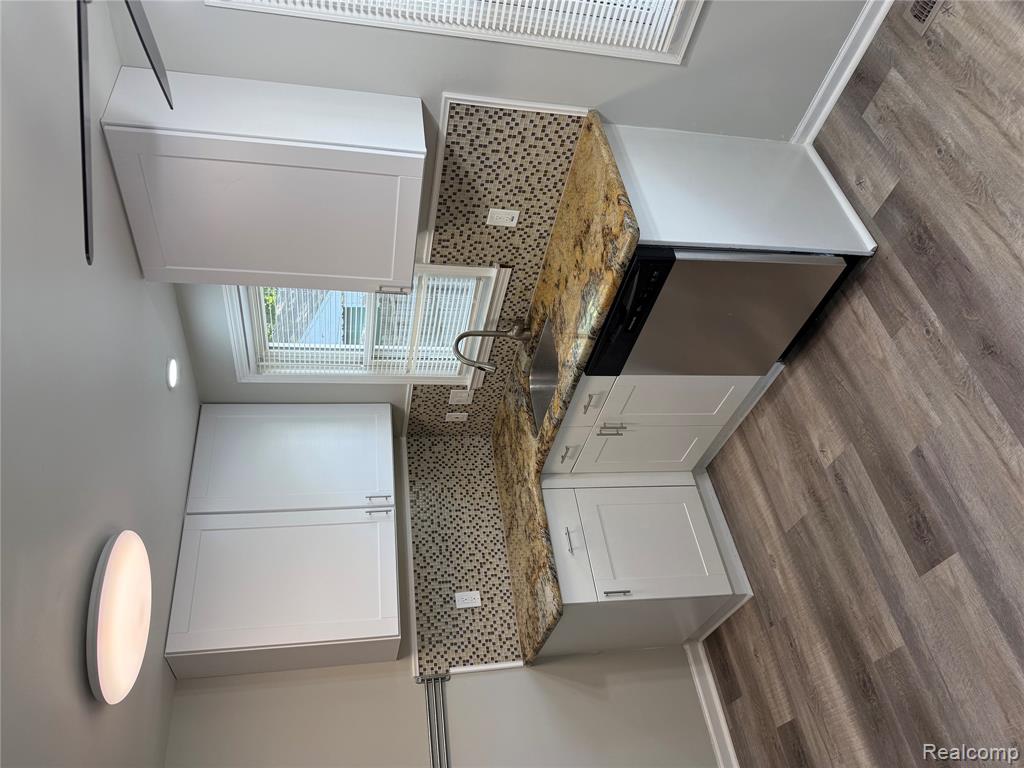 4812 Howe Road, Wayne, MI 48184 — Photo 8