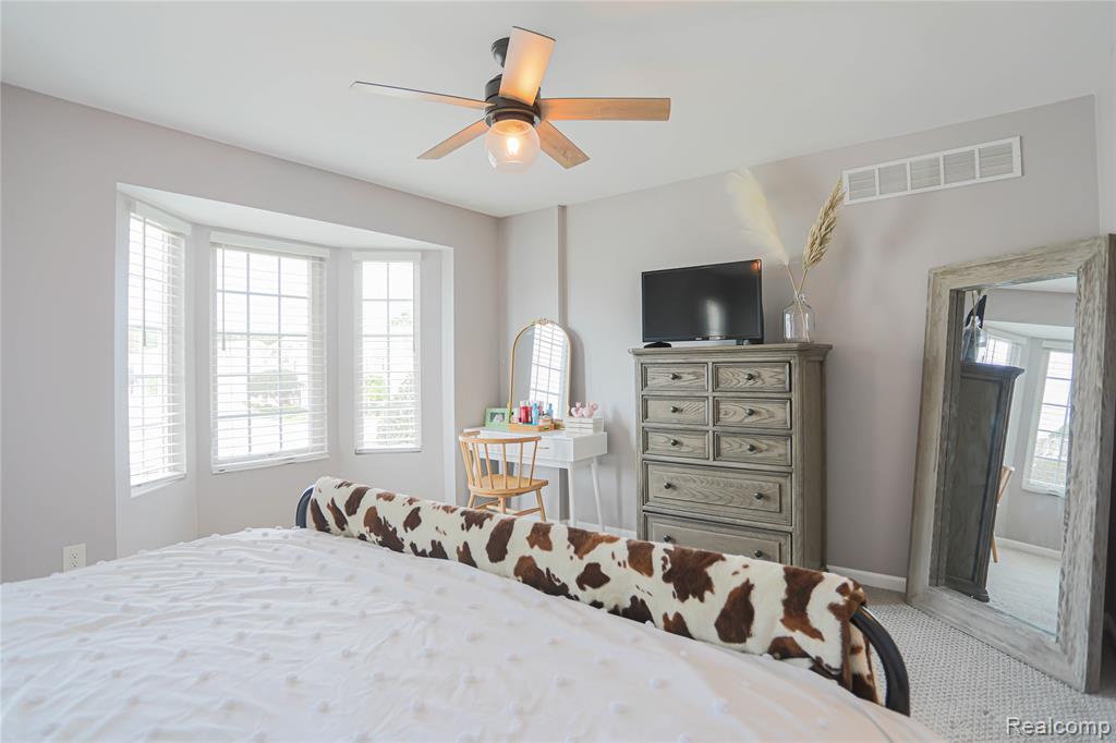 50578 Woodbury Drive, New Baltimore, MI 48047 — Photo 11