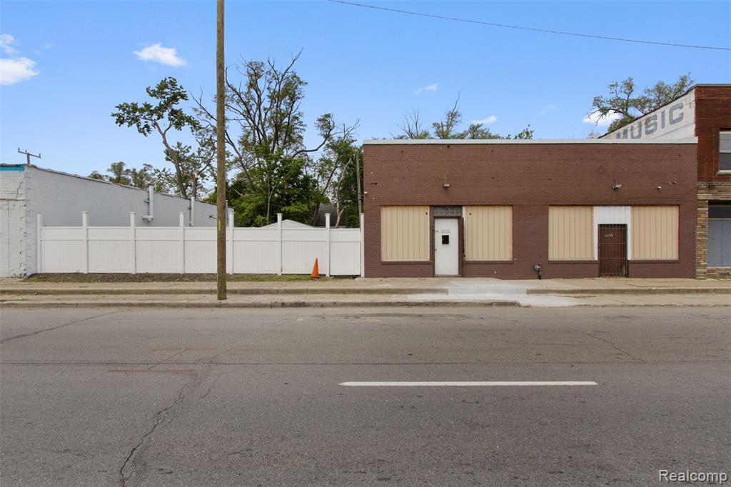 8633 Southfield Road, Detroit, MI 48228 — Photo 2