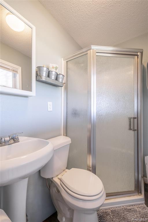 4985 Hollenbeck Road, Columbiaville, MI 48421 — Photo 19
