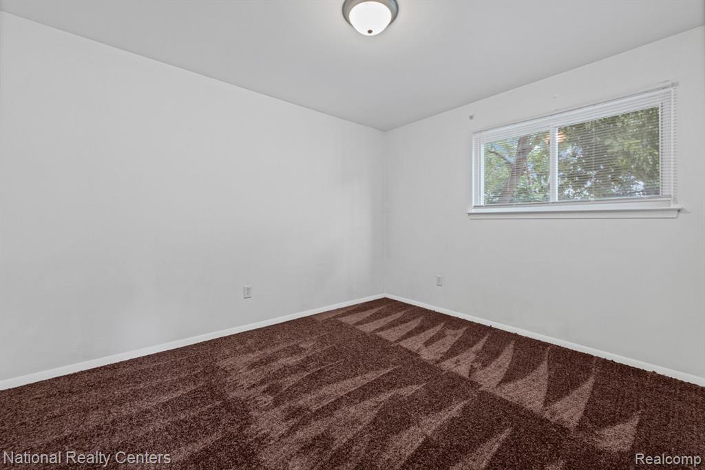 19861 Vermander Avenue, Clinton Twp, MI 48035 — Photo 18