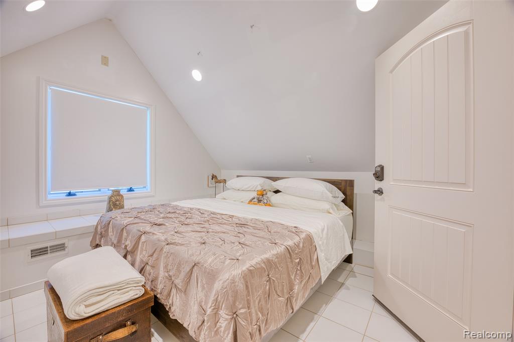5940 Silver Birch Road, Ortonville, MI 48462 — Photo 36
