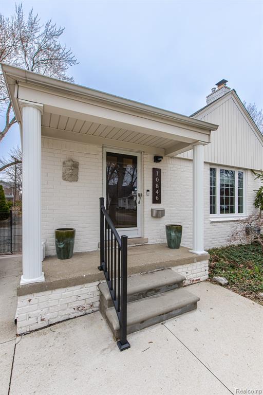 10846 Hart Avenue, Huntington Woods, MI — Photo 4