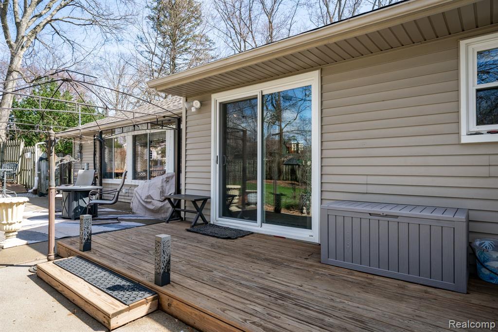 2941 Silverhill Drive, Waterford, MI 48329 — Photo 32