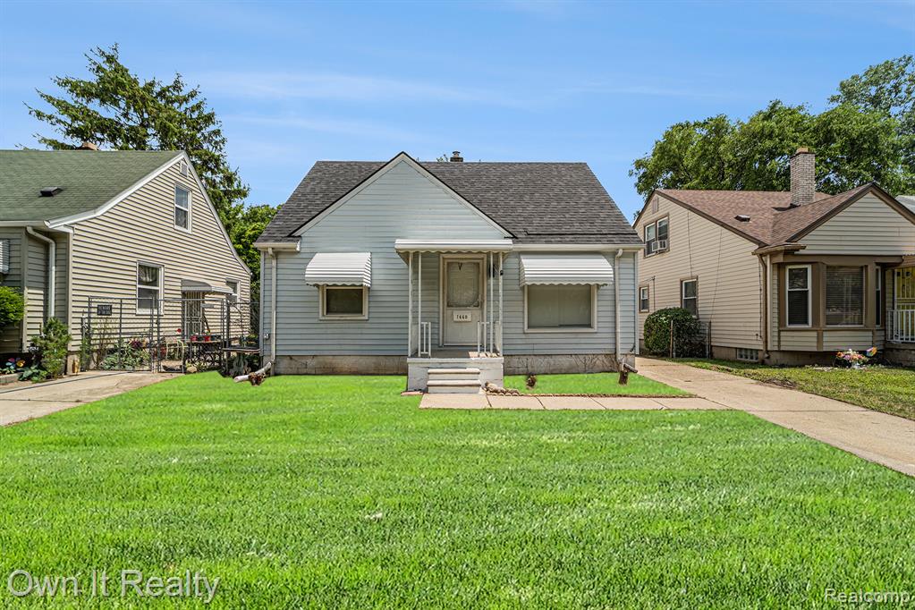 7660 W Parkway Street, Redford, MI 48239 — Photo 2