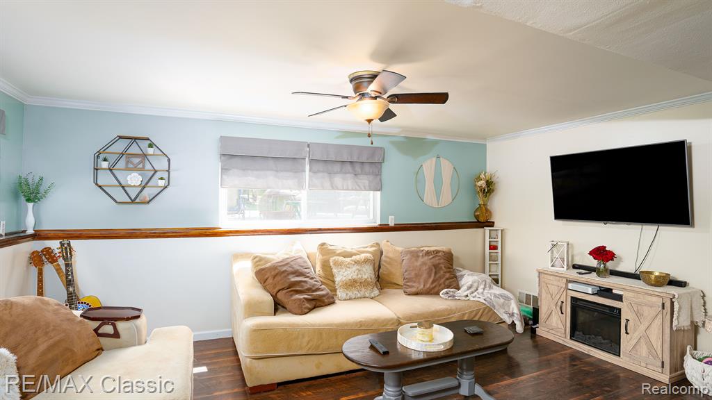 876 Panorama Court, Milford, MI 48381 — Photo 7