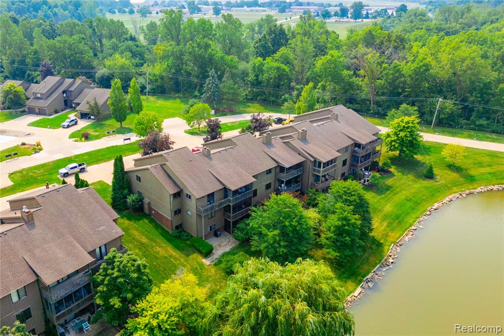 9830 Hawthorne Glen Drive, Grosse Ile, MI 48138 — Photo 7