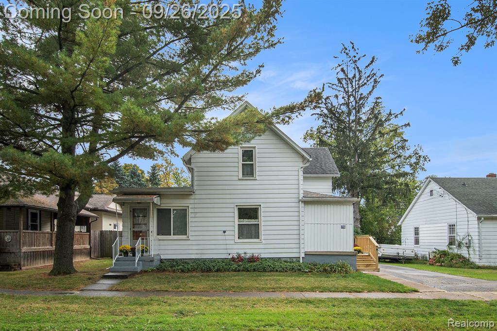 214 Grove Street, Otisville, MI 48463 — front exterior