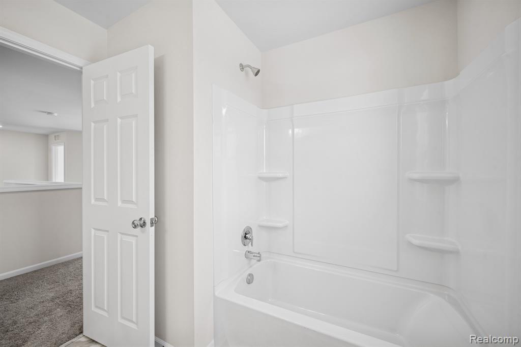 4233 Cedar Lane, Grand Blanc, MI 48439 — Photo 26