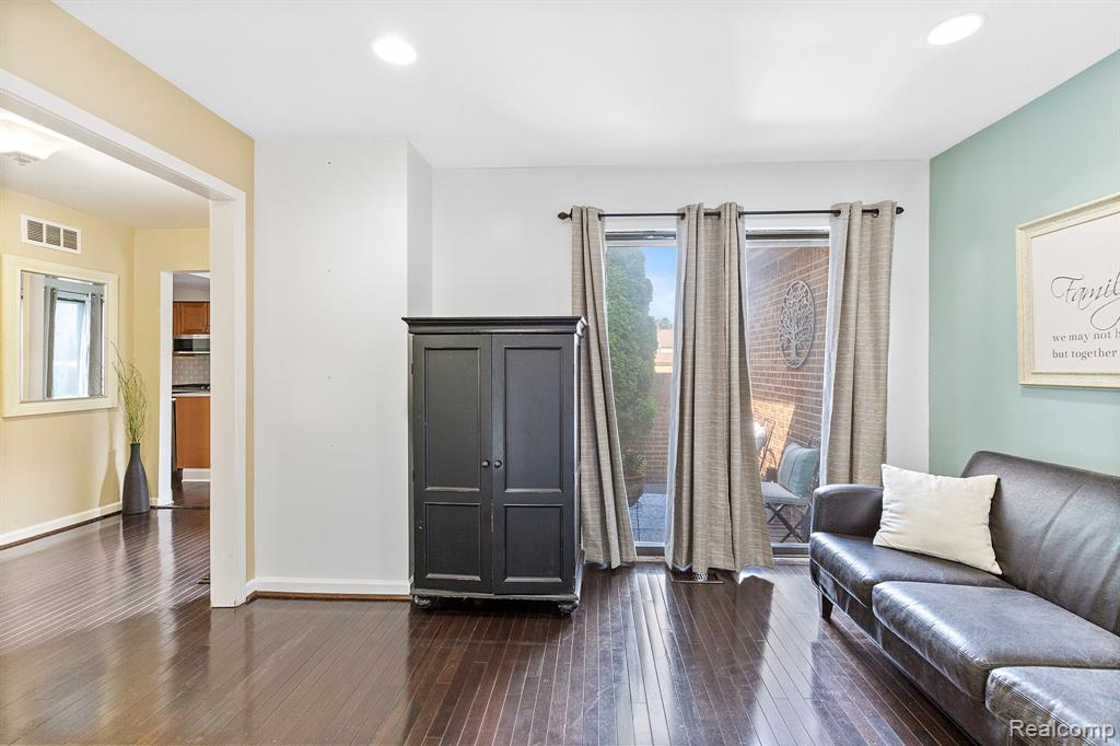 5305 Wright Way S, West Bloomfield, MI — Photo 14
