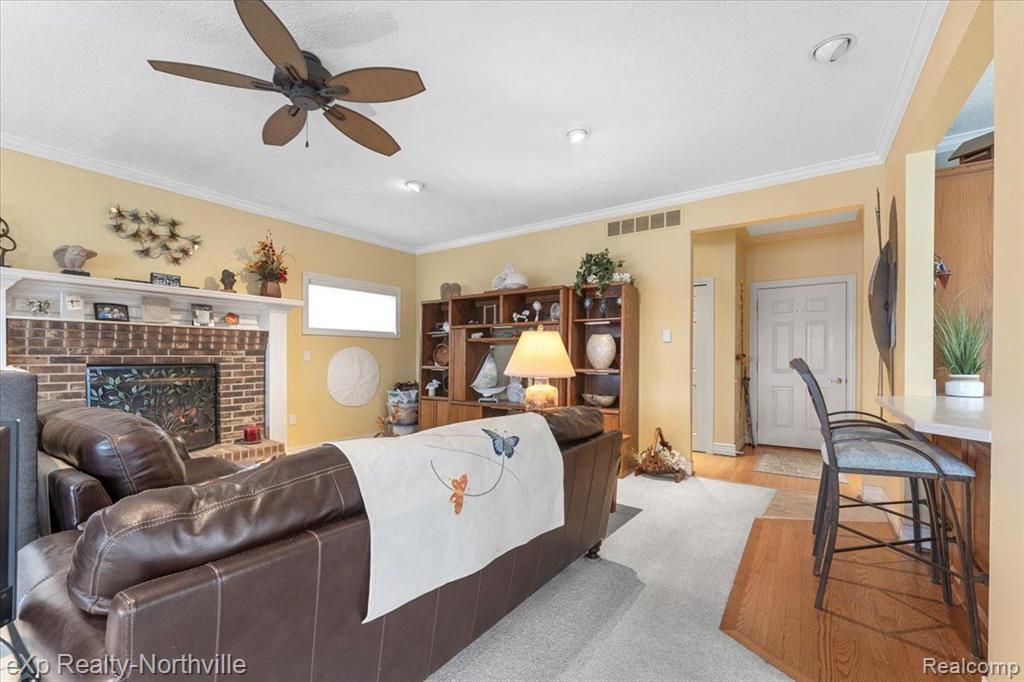 9283 FIRWOOD Road, South Lyon, MI 48178 — Photo 6