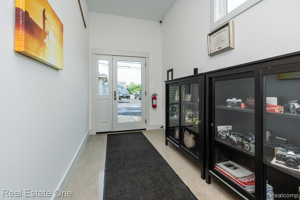 426 W University Drive, Rochester, MI 48307 — Photo 3