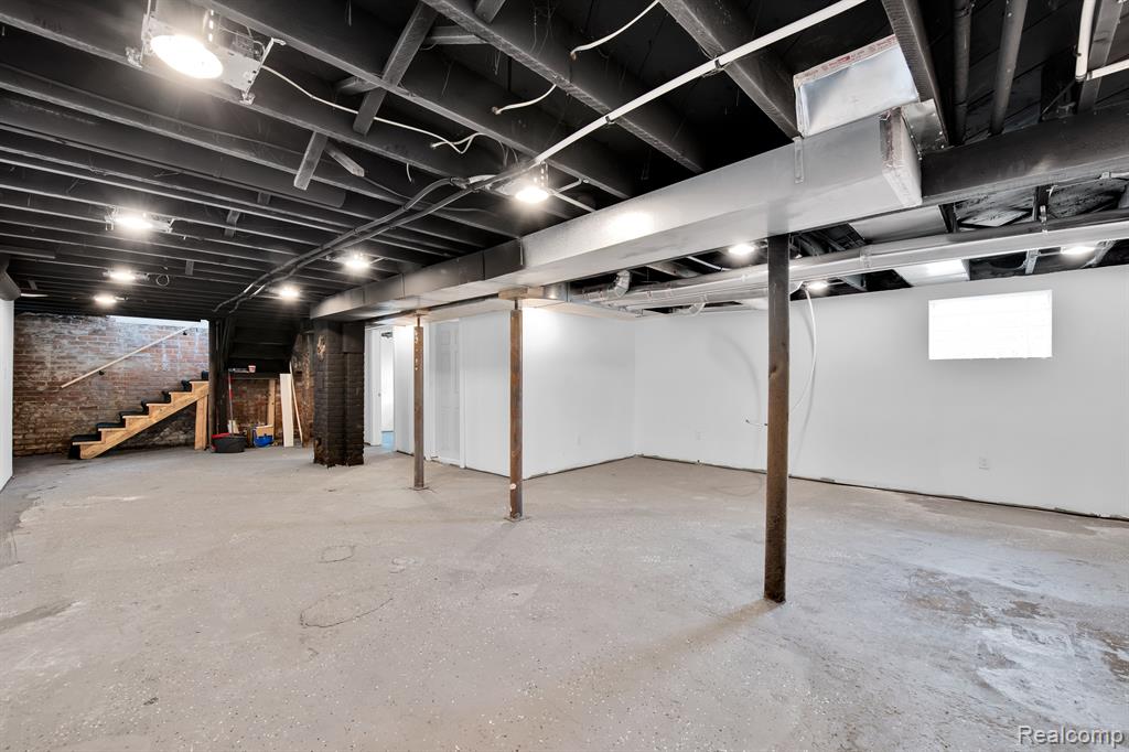 824 PHILIP Street, Detroit, MI 48215 — Photo 16