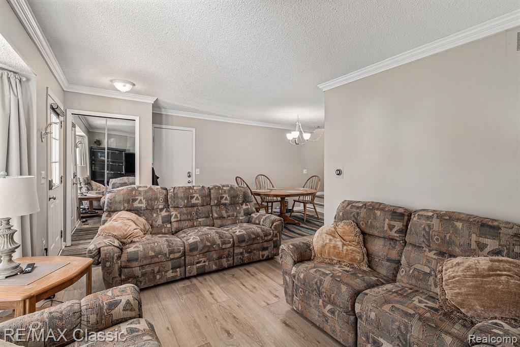 42173 OLD POND Circle, Plymouth, MI 48170 — Photo 8
