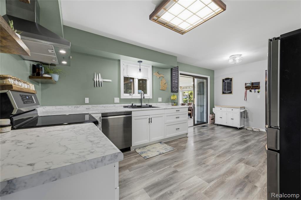 9332 Oakmont Drive, Grand Blanc, MI 48439 — Photo 29