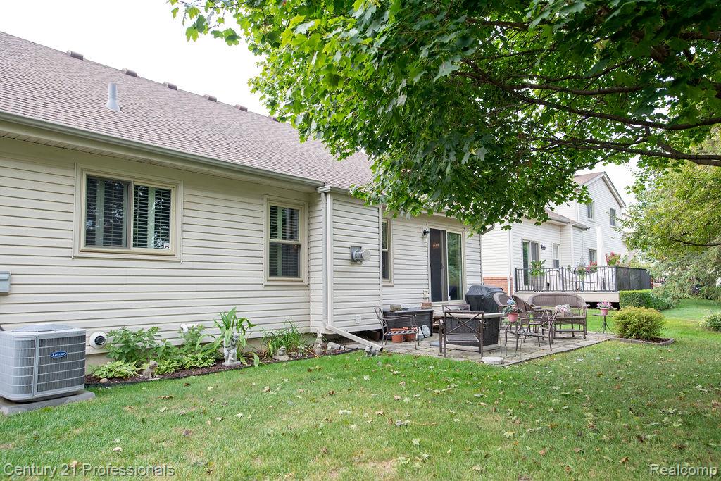 57136 Megan Drive, Washington, MI — Photo 7