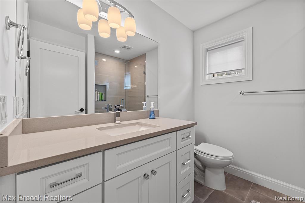 955 S BATES Street, Birmingham, MI 48009 — Photo 29
