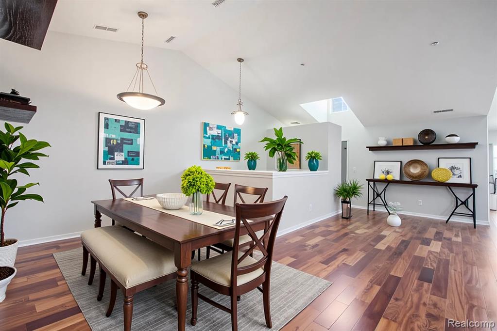 226 W OAKBROOK Drive, Ann Arbor, MI 48103 — Photo 9
