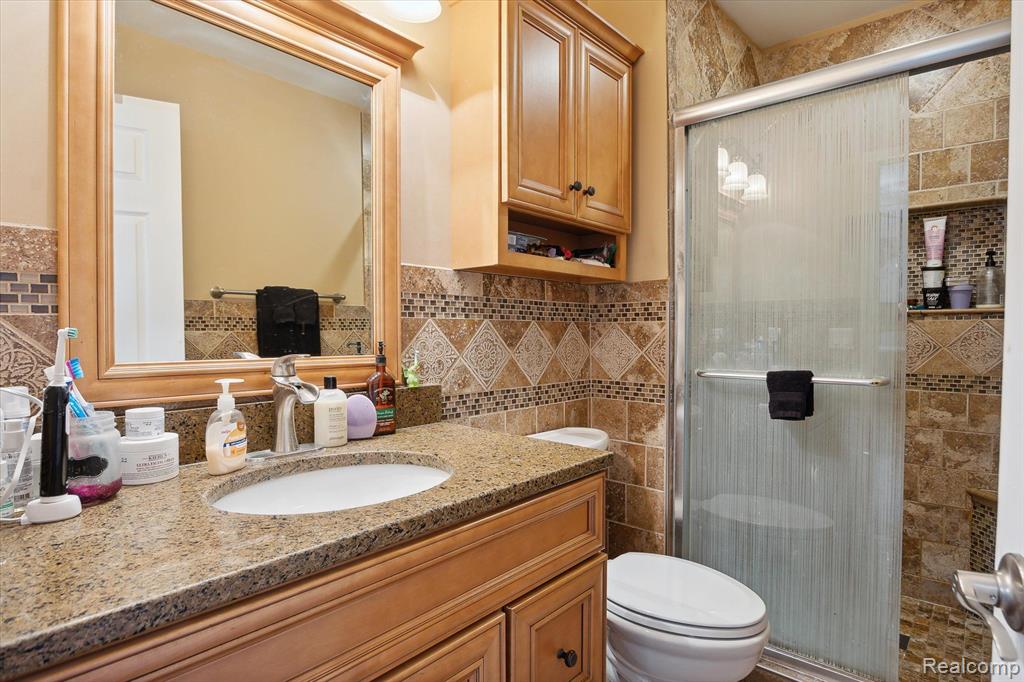 8979 BROUGHAM Drive, Sterling Heights, MI 48312 — Photo 36