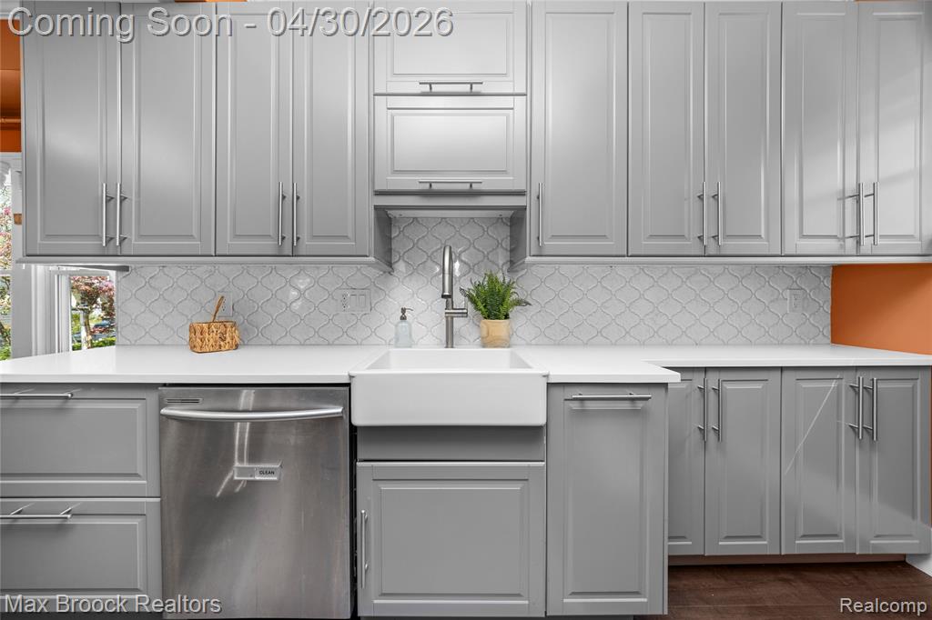 465 Pearson Street, Ferndale, MI 48220 — Photo 18