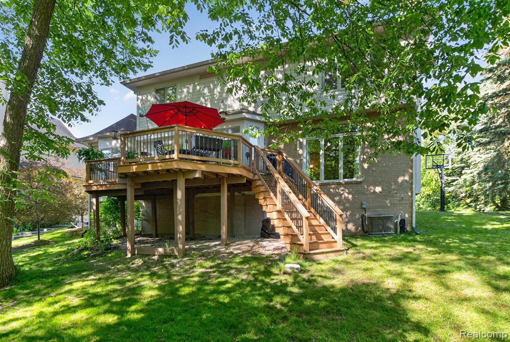 7359 Colchester Lane, West Bloomfield, MI — Photo 53