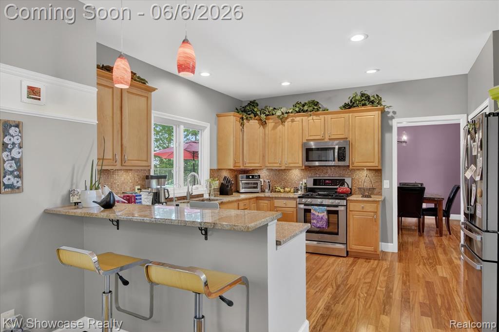 6220 Whispering Meadows Drive, White Lake, MI 48383 — Photo 16