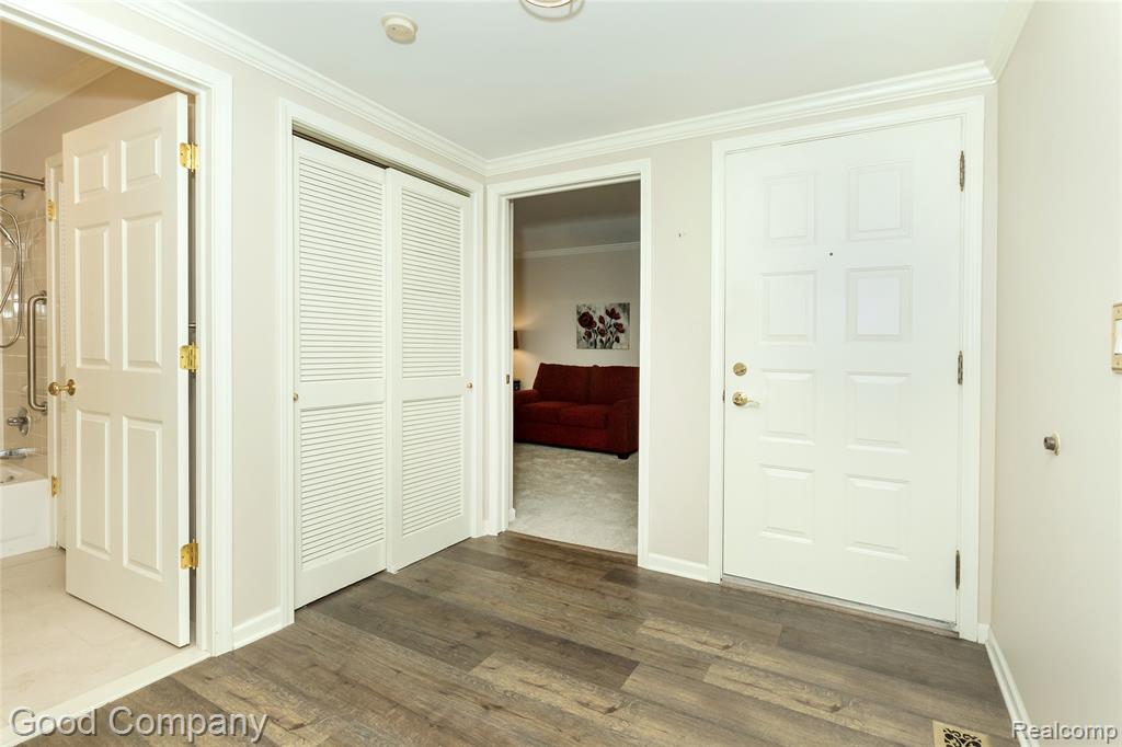 969 Wexford Way, Rochester Hills, MI 48307 — Photo 8