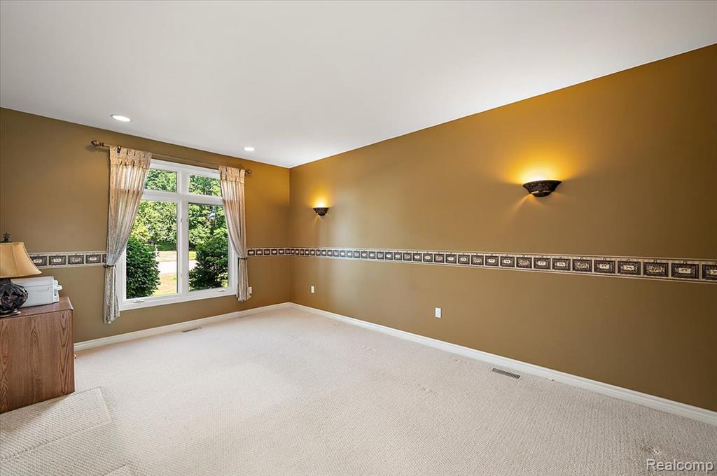 4417 Island View Drive, Waterford, MI 48328 — Photo 22