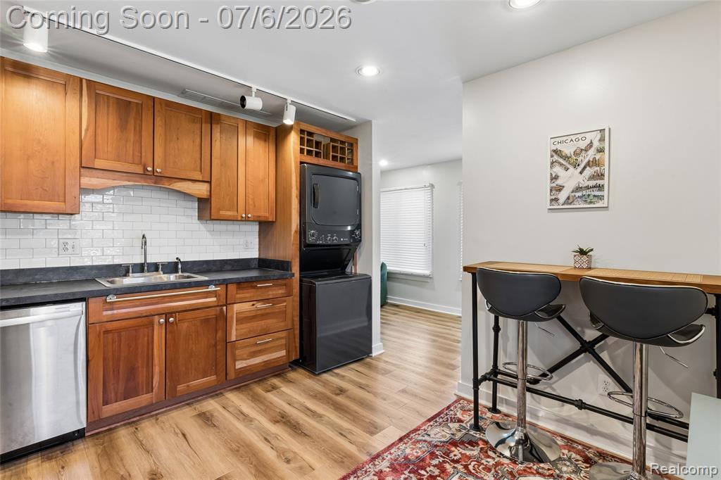 9597 Harbour Cove Court, 105, Ypsilanti, MI 48197 — Photo 13