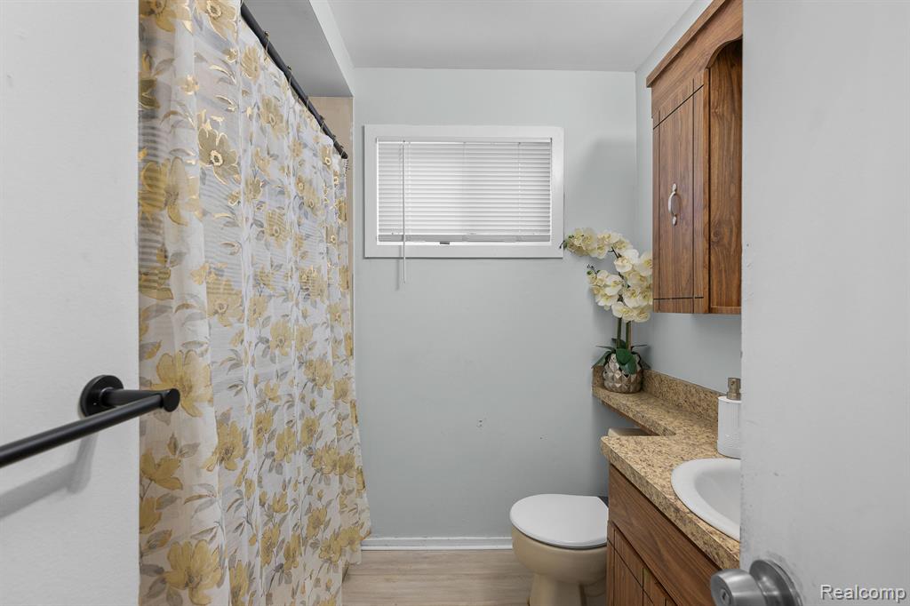 4160 COOLIDGE Avenue, Lincoln Park, MI 48146 — Photo 12