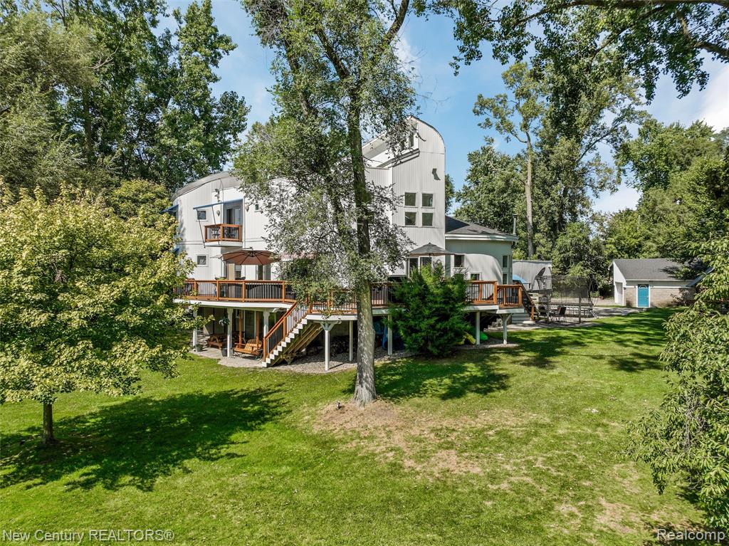 275 Angola Street, Wolverine Lake, MI 48390 — Photo 77
