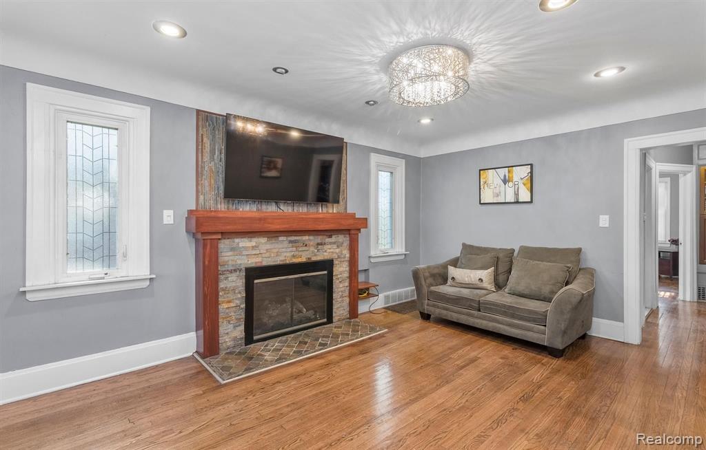 615 E 5TH Street, Royal Oak, MI 48067 — Photo 4