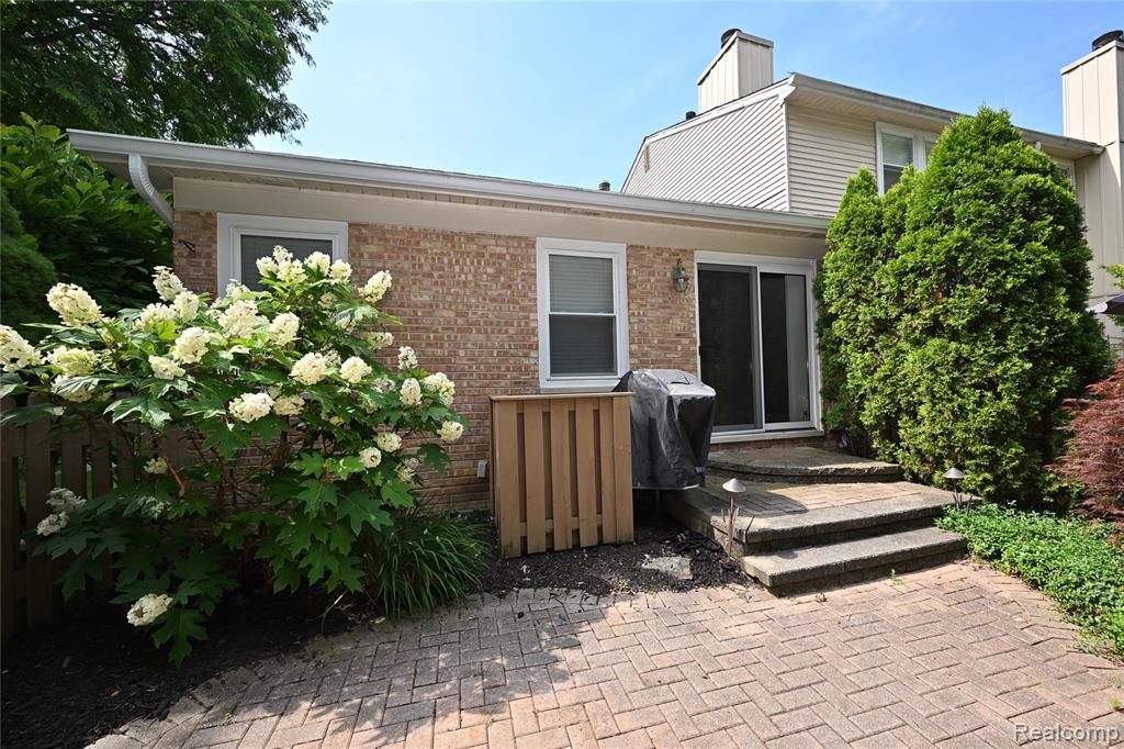 5370 Breeze Hill Place, Troy, MI 48098 — Photo 30