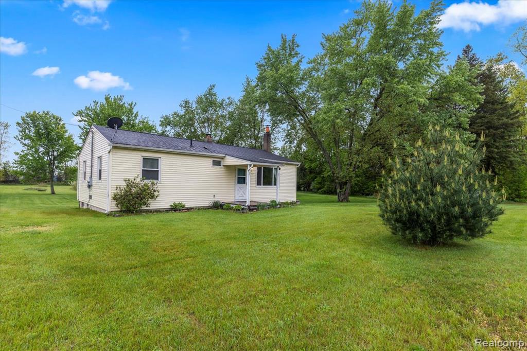 4255 OTTER LAKE Road, Otter Lake, MI 48464 — Photo 5