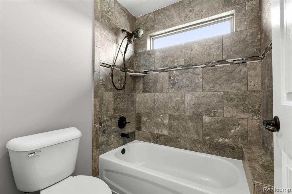 54806 BLACK HILLS Lane, Utica, MI 48316 — Photo 28