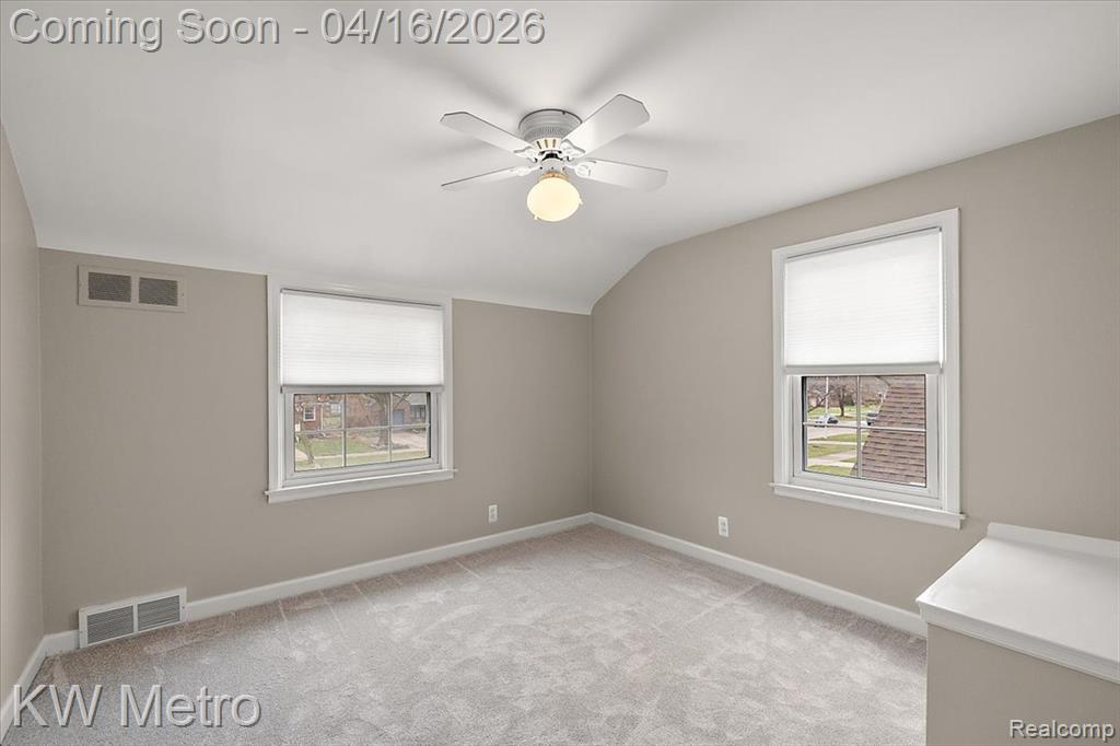 1904 Manchester Boulevard, Grosse Pointe Woods, MI 48236 — Photo 24