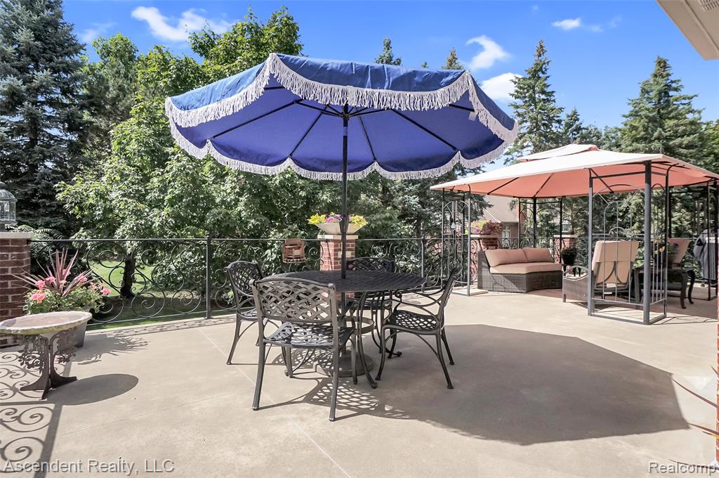 54127 Salem Drive, Shelby Twp, MI 48316 — Photo 43