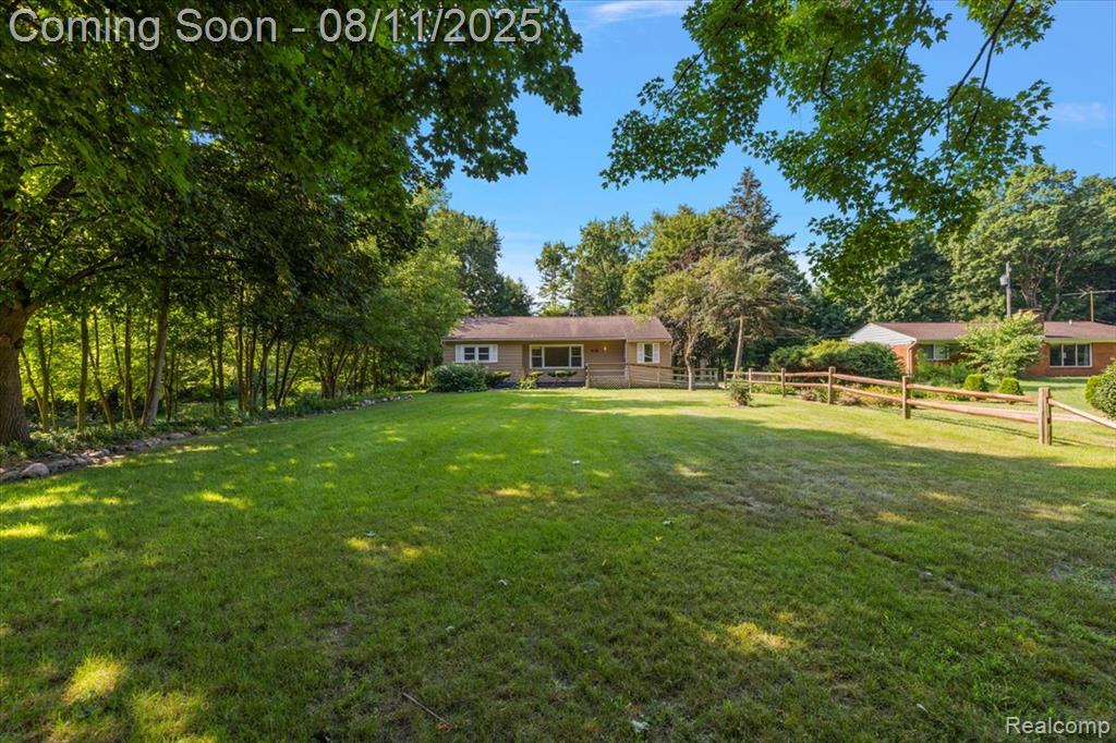 741 W Livingston Road, Highland, MI — Photo 6