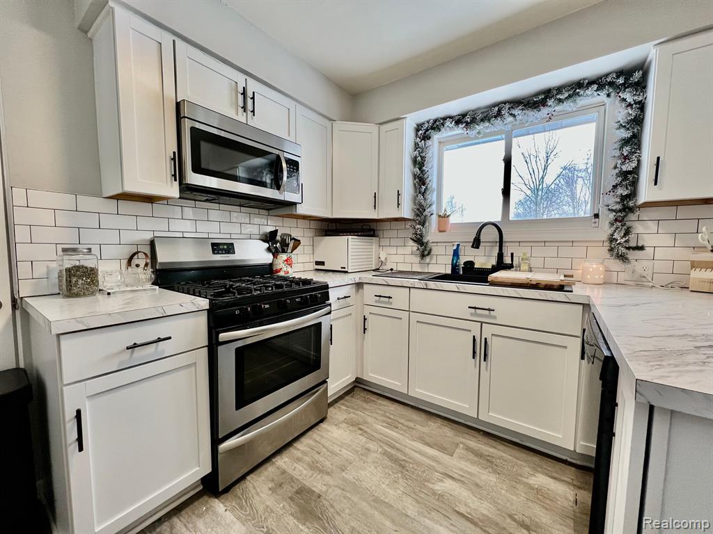 4245 Peck Road, Port Huron, MI 48060 — Photo 4
